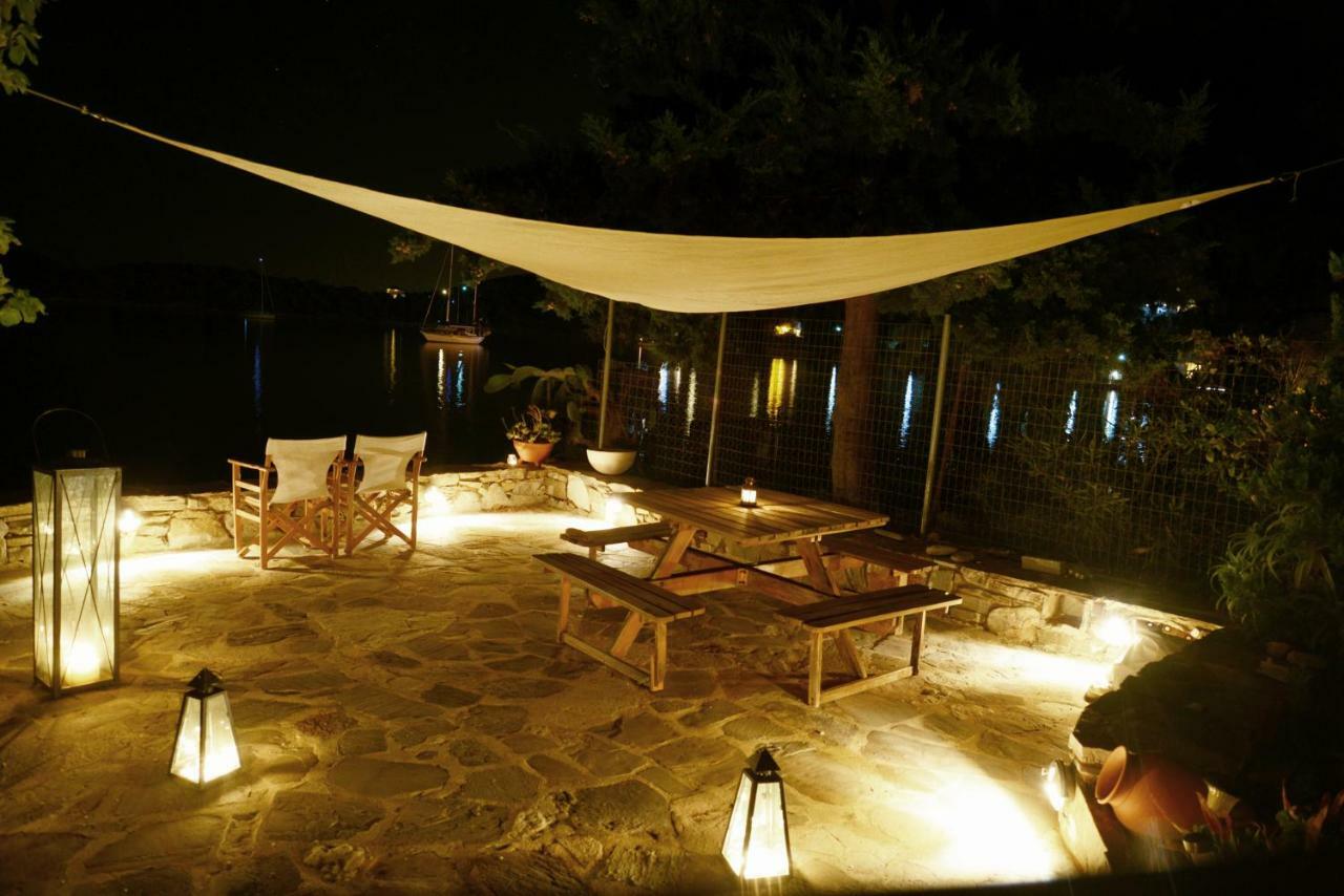 Blueline Guesthouse Agios Dimitrios  Ngoại thất bức ảnh