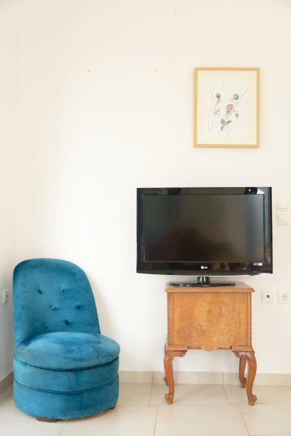 Blueline Guesthouse Agios Dimitrios  Ngoại thất bức ảnh